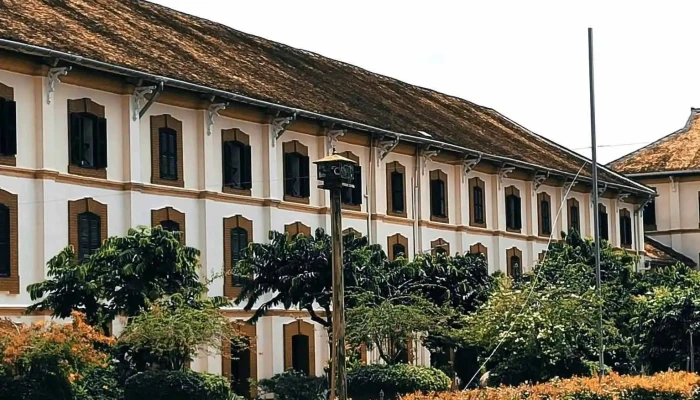 Dong Chua Quan Phong   Cu Lao Gieng Moi Nhat - An Giang