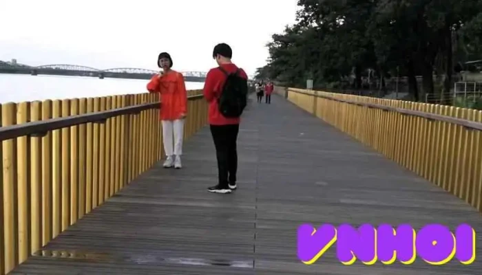 Duong Di Bo Tren Song Huong Video - Thành Phố Huế