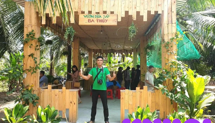 Dừa Sáp Thùy Cơ - Cầu Kè