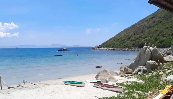 Ganh Nhay Beach Cua Chu So Huu - Khánh Hòa