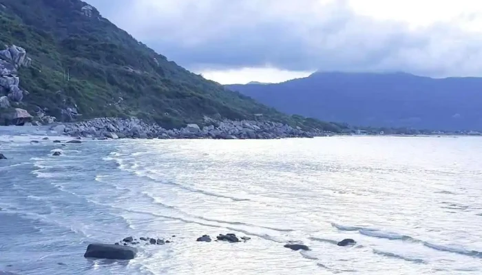Ganh Nhay Beach Moi Nhat - Khánh Hòa