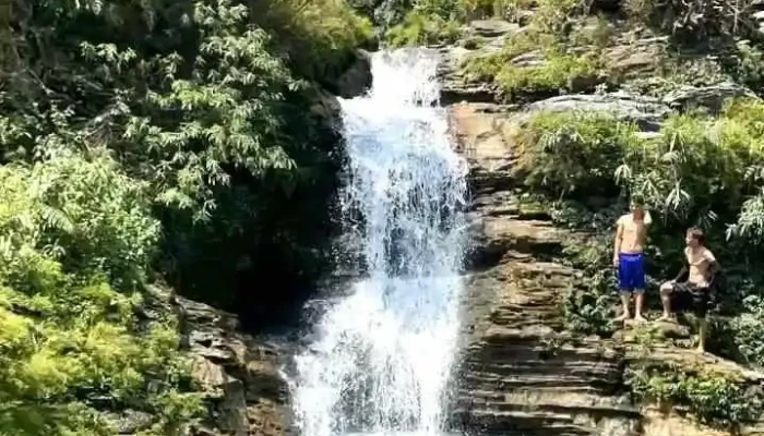 Ha Giang Donkey Backpackers Hostel Loop Tours Cua Chu So Huu - Hà Giang