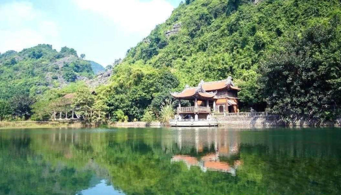 Hoa Lu Tat Ca - Ninh Bình