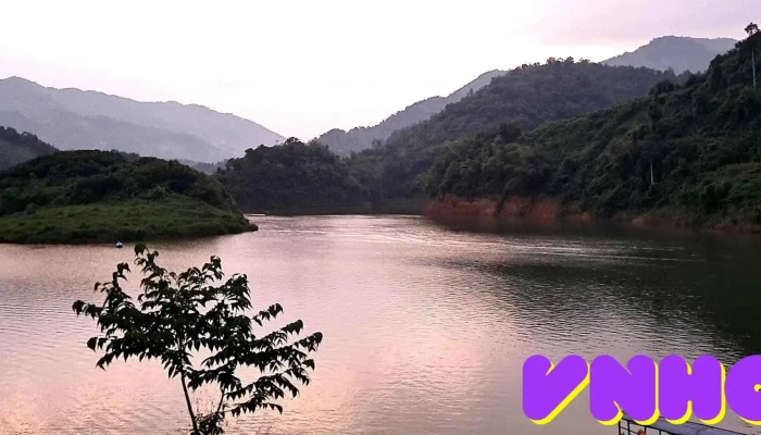 Hồ Nặm Cắt - Unnamed Road