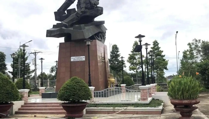 Khu Di Tich Chien Thang Ap Bac Tat Ca - Tiền Giang