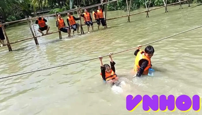 Khu Du Lich   Van Hoa The Thao Lan Vuong Video - Bến Tre
