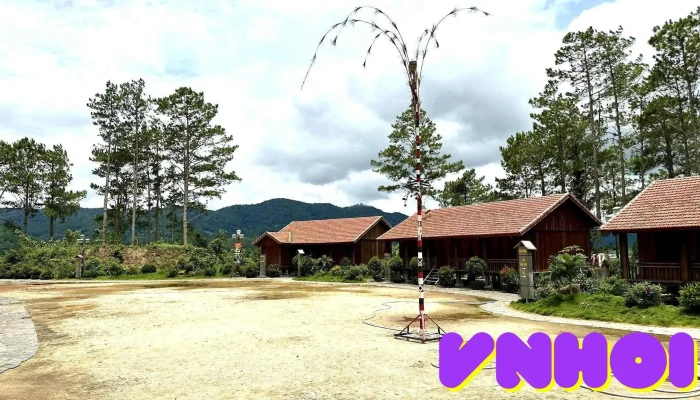 Khu tham quan Làng Truyền Thống Dân Tộc ChuRu - Pro