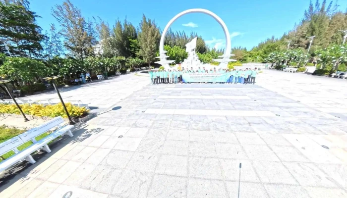 Khu Tuong Niem Chien Si Gac Ma Moi Nhat - Khánh Hòa