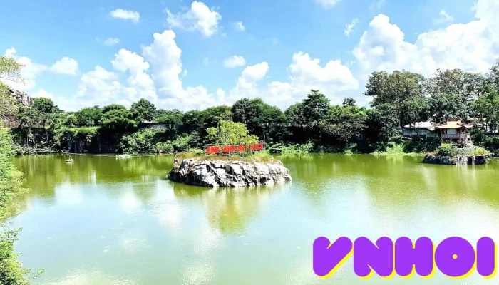 Lòng hồ Núi Sập - An Giang