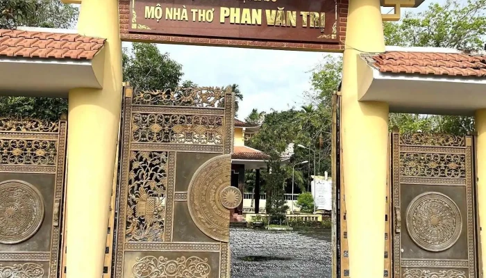 Mo Cu Phan Van Tri Tat Ca - Cần Thơ