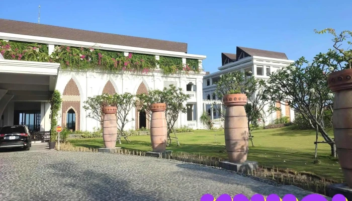 Muine Bay Resort -  Cua Khach Tro - Bình Thuận