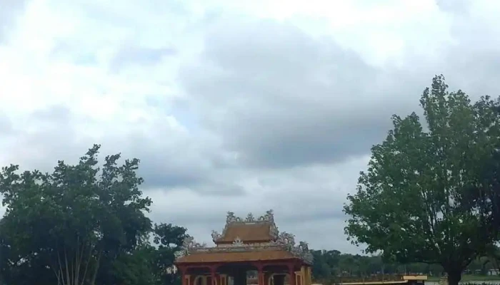 Nghenh Luong Dinh Tat Ca - Thành Phố Huế
