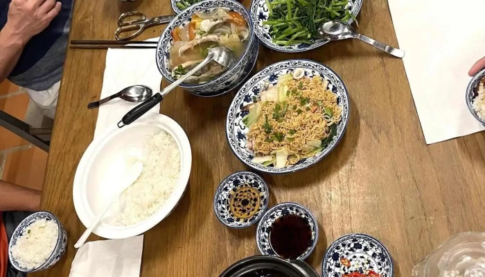 Nha Go An Nhien Thuc Pham Va Do Uong - Bình Thuận