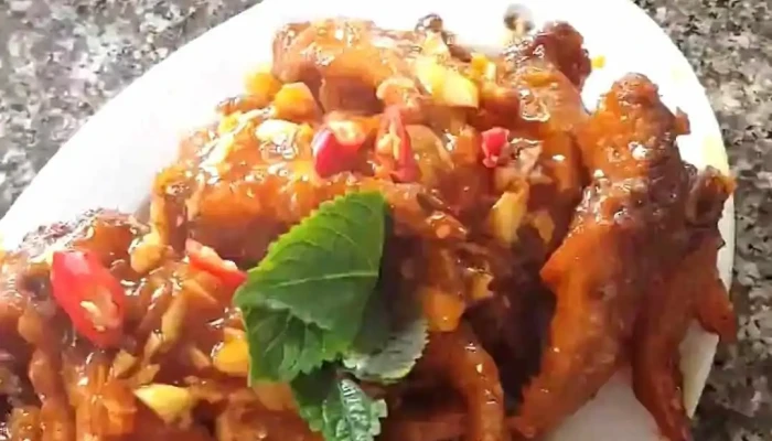 Nha Hang Quy Thuy Video - Nghệ An