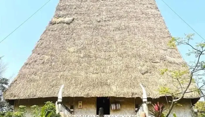 Nhà Rông Ba Na - Hà Nội