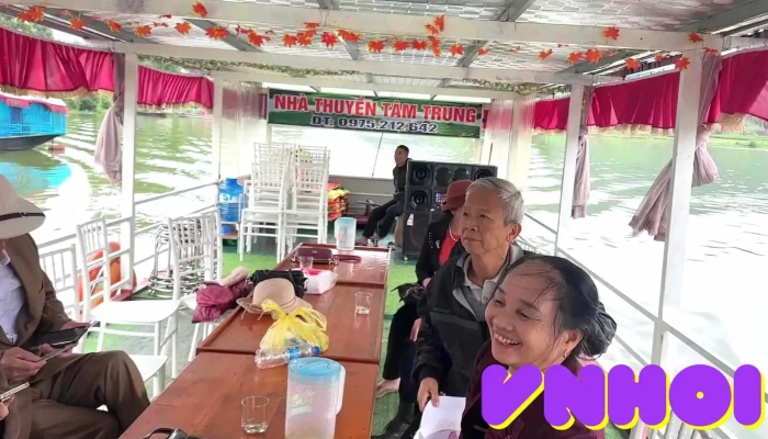 Nha Thuyen Thanh Dat   Dao Che Thanh Chuong Video - Nghệ An