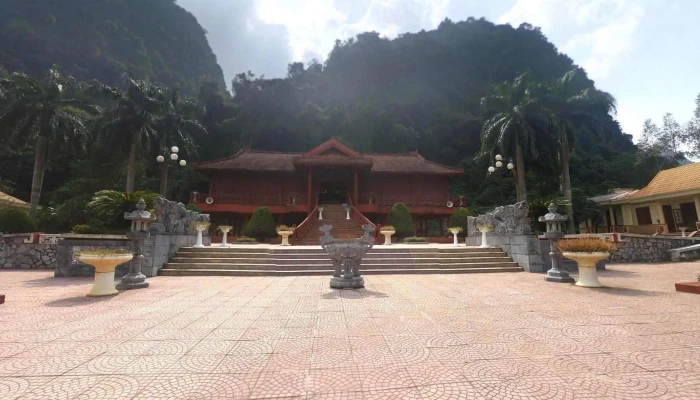 Nha Tuong Niem Ho Chi Minh Nui Lang Don Che Do Xem Pho Va 360deg - Cao Bằng