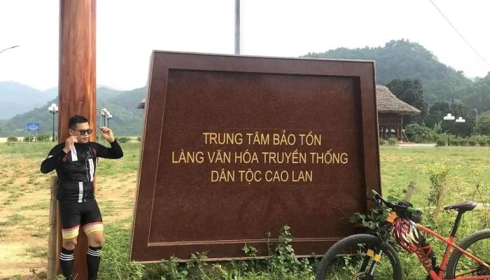 Nha Van Hoa Thon Dong Son Cua Khach Tro - Tuyên Quang