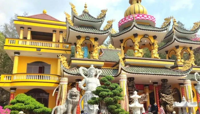 Nui Cau Tat Ca - Bình Dương