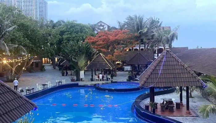 Peace Resort -  Cua Khach Tro - Bình Thuận