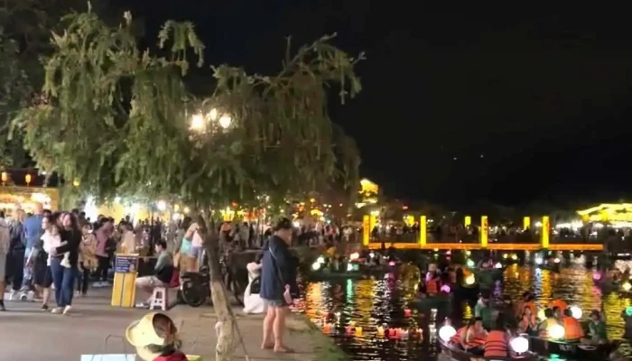 Pho Di Bo Hoi An Video - Quảng Nam