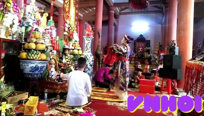 Phu Quang Cung Guang Gong Ling Ci Phu Nap Video - Nam Định