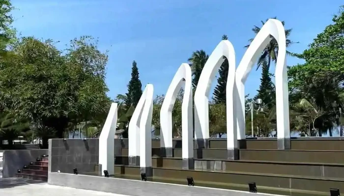 Quang Truong 2 4 Video - Khánh Hòa