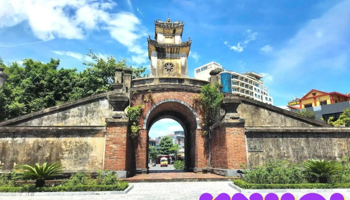 Quảng Bình Quan - Quang Trung