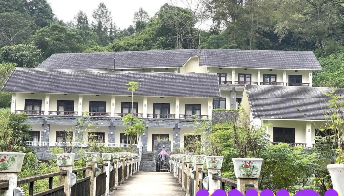 Sai Gon   Ban Gioc Resort Cua Khach Tro - Cao Bằng