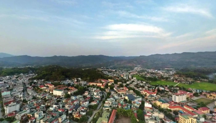 San Van Dong Tinh Dien Bien Che Do Xem Pho Va 360deg - Điện Biên