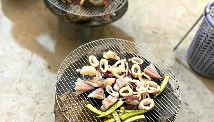 Suoi Da F Glamping Thuc Pham Va Do Uong - Bình Thuận