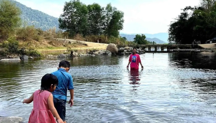 Suoi Da Moi Nhat - Bình Thuận