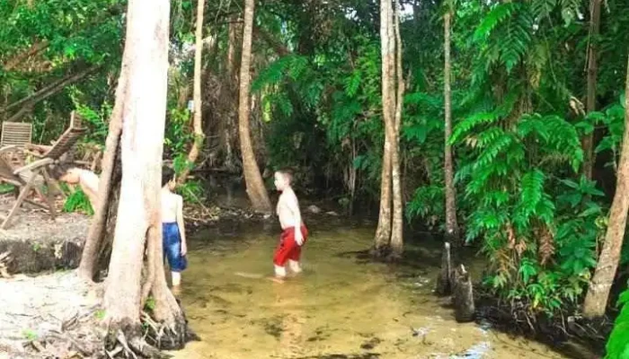 Suoi Nuoc Nong Bung Thi Cua Chu So Huu - Bình Thuận
