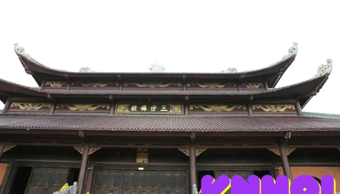 Tam Thế Phật Điện - Ninh Bình