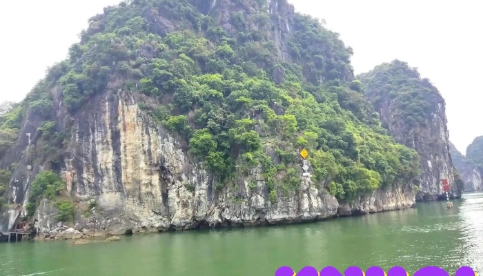Tàu Thăm Vịnh Hạ Long - Bãi Cháy
