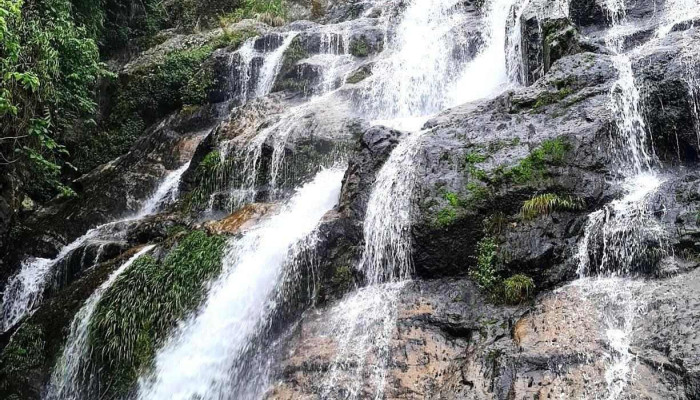 Thac Nuoc Xim Vang Tat Ca - Sơn La