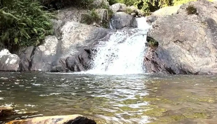 Thac Nuoc Xim Vang Video - Sơn La