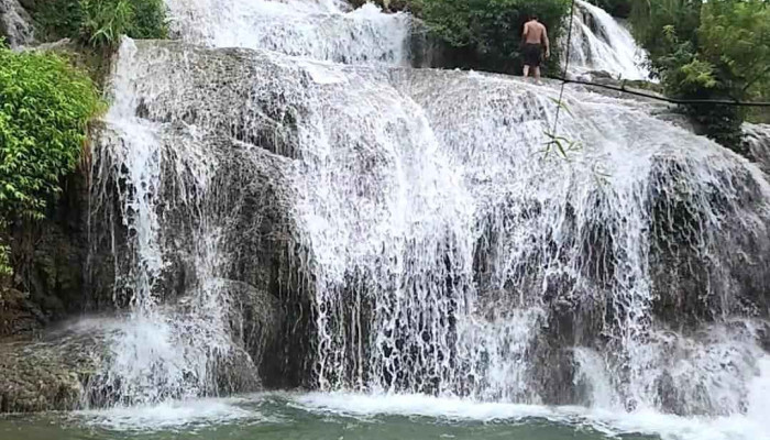 Thac Trang Video - Hòa Bình