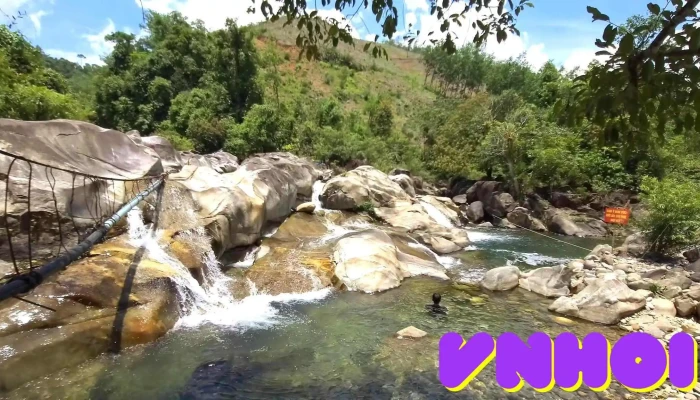 Thac Truot Nam Dong Video - Thành Phố Huế