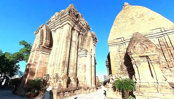 Thap Ba Ponagar Che Do Xem Pho Va 360deg - Khánh Hòa