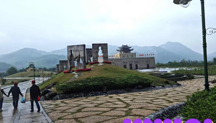 Tháp đồng hồ Bắc Giang - Tân Tiến