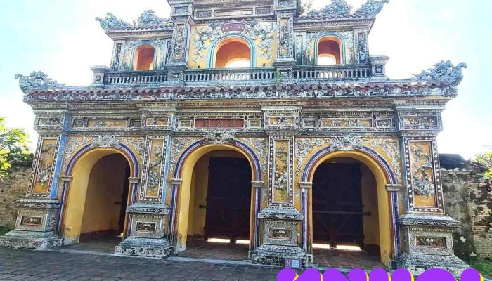 Trung Tam Bao Ton Di Tich Co Do Hue Dien Phung Tien - Thành Phố Huế