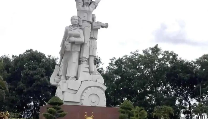 Tuong Dai Chien Thang La Nga Video - Đồng Nai