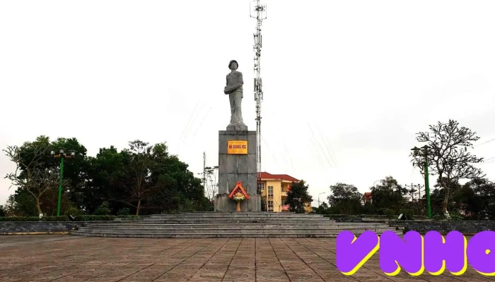 Tượng Đài Hà Quang Vóc - Vĩ Đại - Tt. Đầm Hà