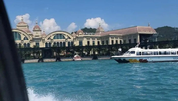 Vinpearl Land Terminal -  Moi Nhat - Khánh Hòa