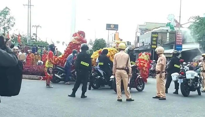 Vong Xoay Tam Vu Video - Long An
