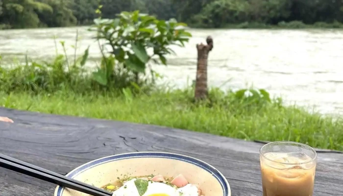 Vuon Hoa La Ngau   Nature Lodge Thuc Pham Va Do Uong - Bình Thuận