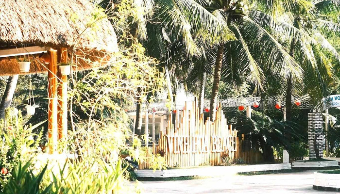 Vịnh Hòa Beach - Từ Nham