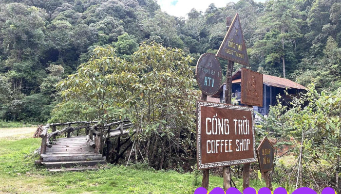 Xứ sở Cổng Trời - Lát