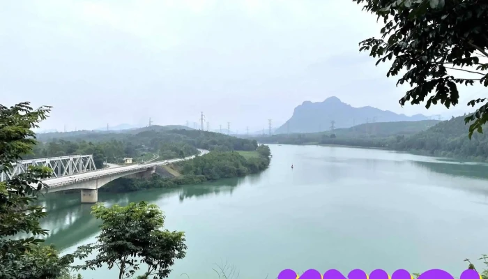 Đền Tưởng Niệm Liệt Sĩ Trường Sơn Bến Phà Long Đại - Thôn Long Đại